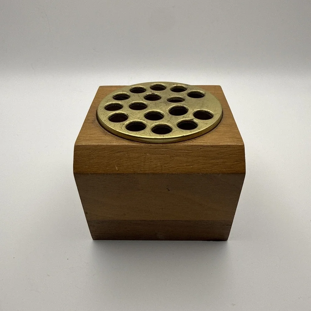Vintage MCM Doringer Walnut Desk Pencil Pen Holder Mid Century 2.5